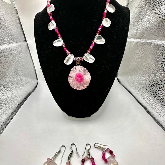 16" Pink Quartz Geode Gemstone Beaded Necklace and Earrings - Picture 1 of 17